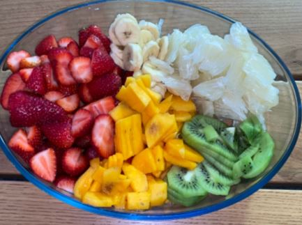 קערת פירות בריאים. צילום: בר לוקץ